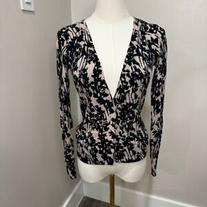 H&M Black and Cream Patterned Cardigan‎ XS